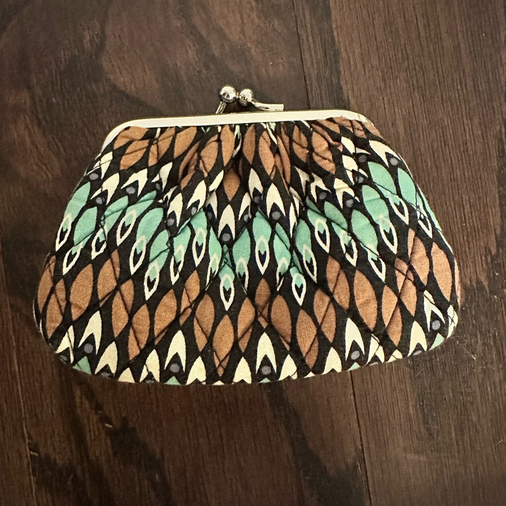 Vera Bradley Retired Pattern Sierra Stream Kiss Kiss Coin Purse/wallet